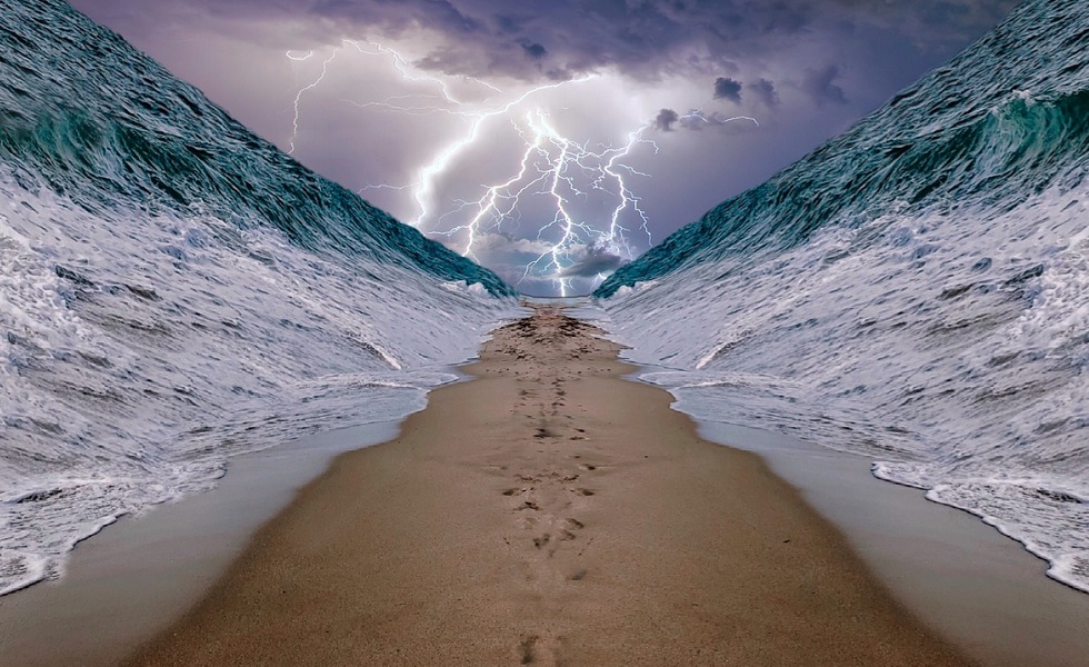 exodus uittocht storm crisis (Iforce, Pixabay). exodus uittocht storm crisis (Iforce, Pixabay).