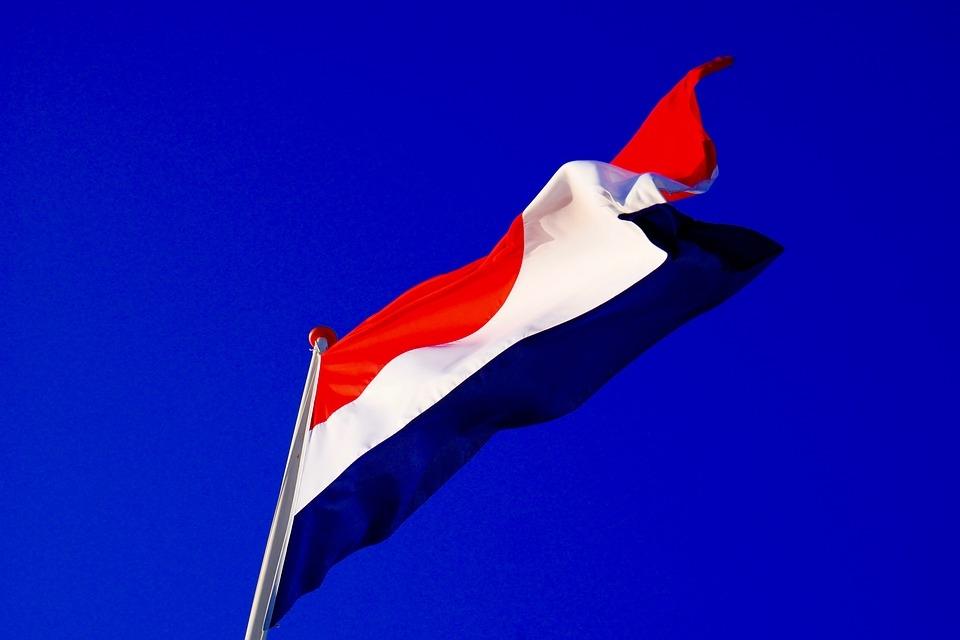 CME Group Receives Approval From the Dutch Minister of Finance to Operate in Amsterdam CME Group Receives Approval From the Dutch Minister of Finance to Operate in Amsterdam