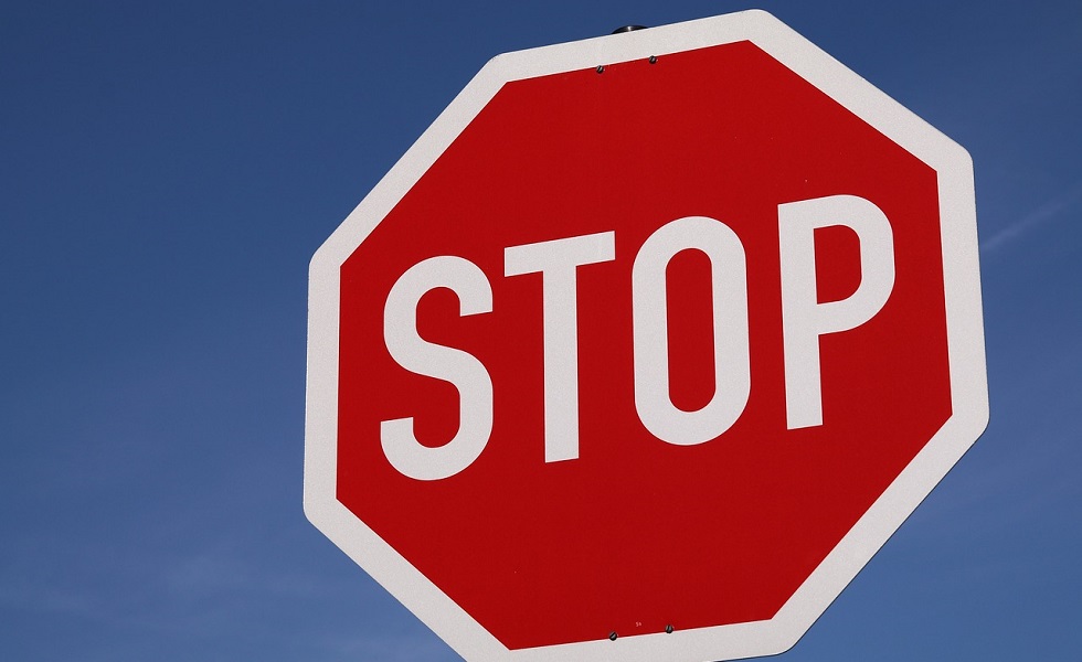 Stop Halt (Inproperstyle, Pixabay)